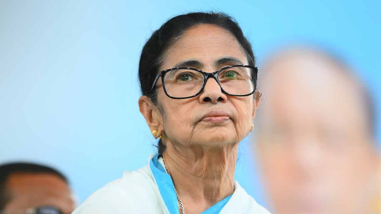 Mamata Banerjee: বুথে একটিও ভোট পেলেন না মমতার প্রার্থী! রেজিনগরে ‘শূন্য’ ঘিরে তুমুল চর্চা