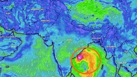 Cyclone Arnab : শক্তি হারিয়েও দুর্যোগের ছায়া, অর্ণবের প্রভাবে বৃষ্টিতে ভিজছে বাংলা