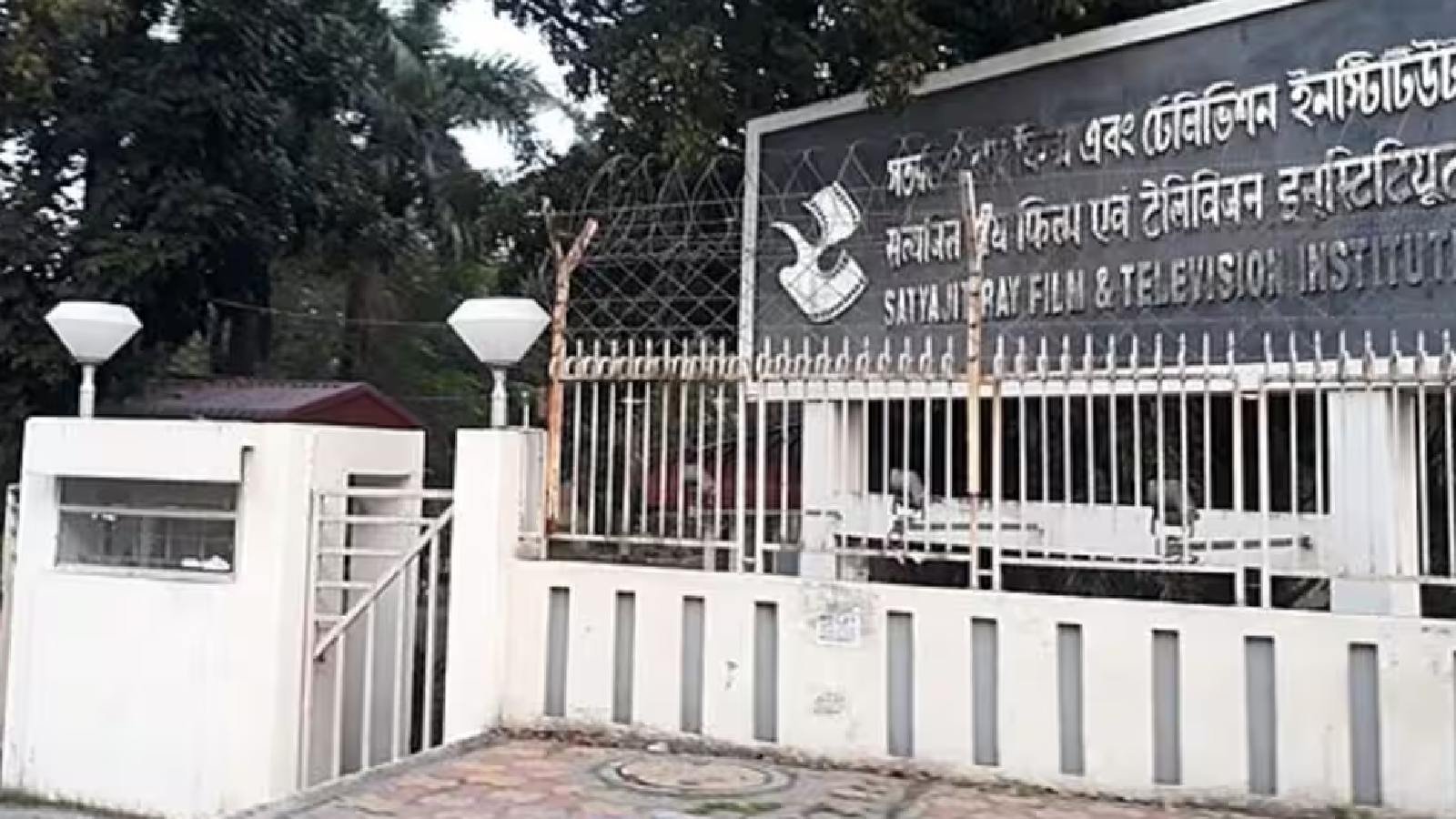 উপাচার্যকে হেনস্তা-ভাঙচুরের অভিযোগ, SRFTI  বিক্ষোভে রিপোর্ট পেশ