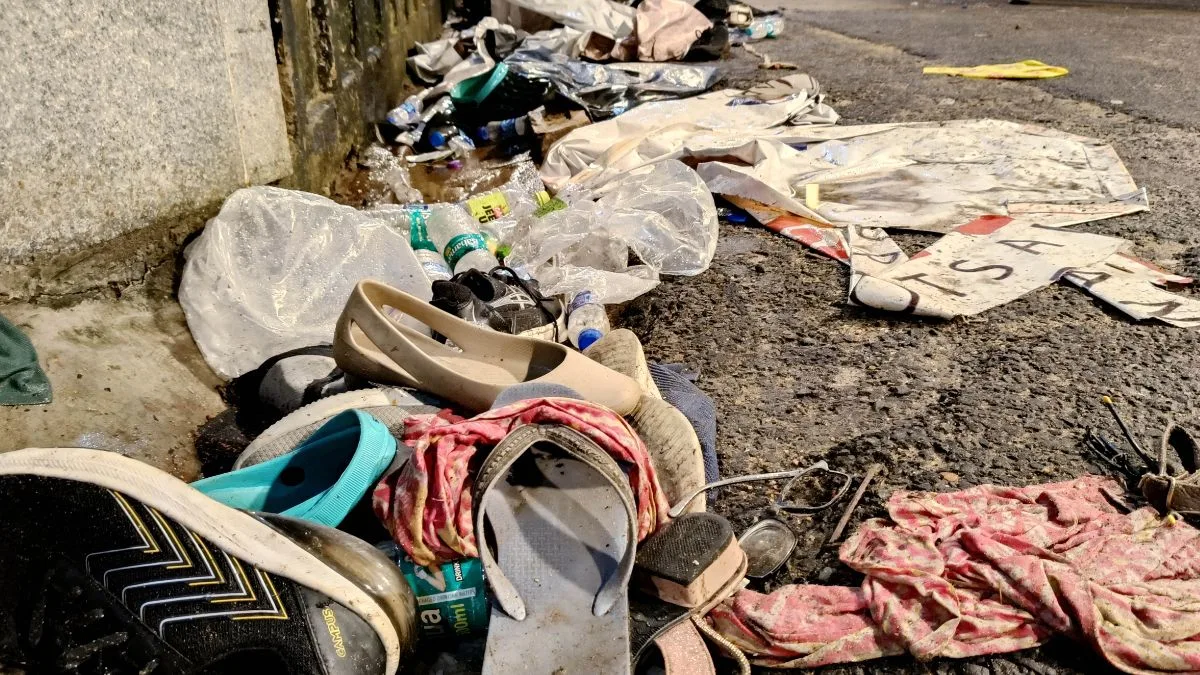 Chorbagan Stampede: মাইকে ‘মণ্ডপ ভেঙে পড়ছে’ ঘোষণা, নিরাপত্তায় গাফিলতি, না কি থিমের চাকচিক্যই কাল?