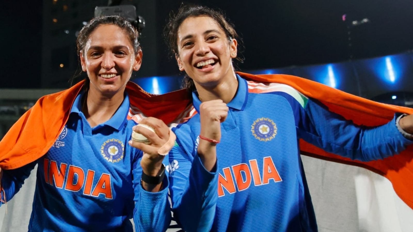 Mandhana Vs Harmanpreet: স্মৃতি-হরমনপ্রীতের ‘ঠান্ডা লড়াই’! নেতৃত্ব বদলাতেই ফাঁস হল ড্রেসিংরুমের খবর