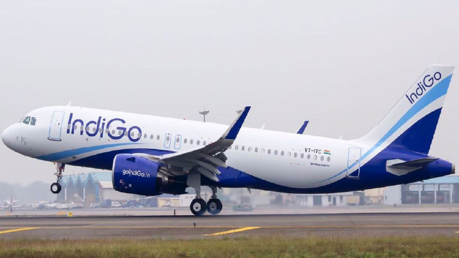 Indigo Flight: মাঝ আকাশে ভয়ঙ্কর কাণ্ড, দিল্লি-চেন্নাইগামী ইন্ডিগোর বিমানে আগুন