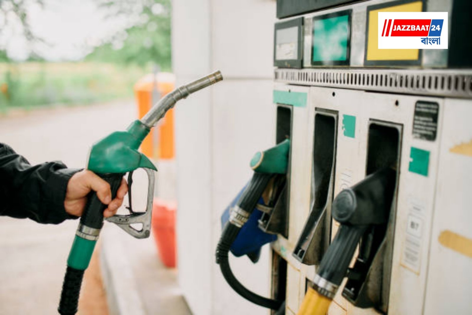 Petrol-Dies Price : উৎসবের আগেই জ্বালানির জ্বালা, আমজনতার পকেটে চাপ
