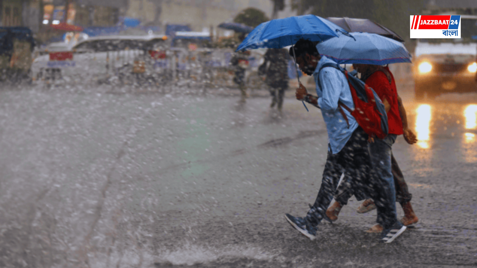 Weather: পুজোর মুখে বৃষ্টির চোখরাঙানি, জেলায় জেলায় জারি হলুদ সতর্কতা
