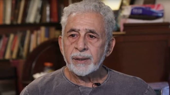 NaseeruddinShah:  ‘গর্বের সঙ্গে বলছি, আমি বুদ্ধিবৃত্তিক নকশাল’, ছাত্র আন্দোলনের পাশে দাঁড়িয়ে কেন্দ্রকে নিশানা নাসিরুদ্দিন শাহের