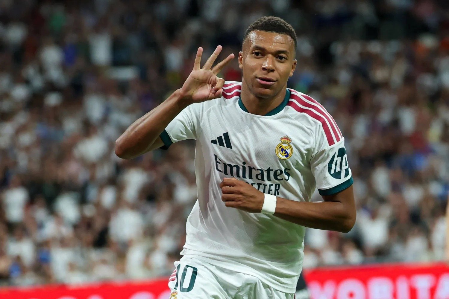 Kylian Mbappe: চ্যাম্পিয়ন্স লিগে মেসির রেকর্ড ভাঙলেন এমবাপে