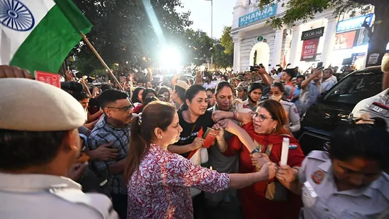 SIR: কমিশন অভিযান ঘিরে রাজধানীতে ফের সংঘাতের আবহ, শুক্রবার অনুমতি ছাড়াই পথে নামছে নাগরিক মঞ্চ