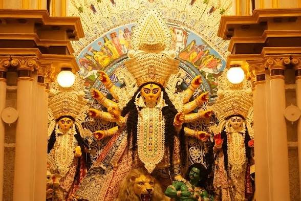 Durgapuja: একই বছরে দু'বার দুর্গাপুজো! কবে থাকবে স্কুল-কলেজে ছুটি?